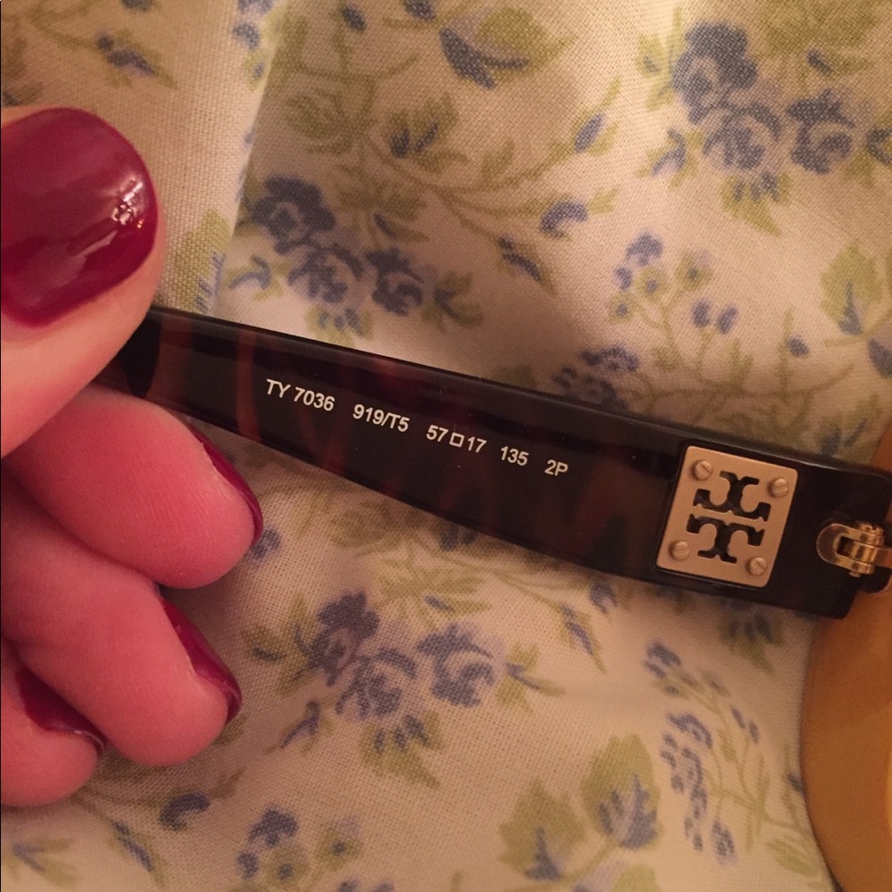 Tory Burch Tortoise Shell Sunglasses - Picture 6 of 6